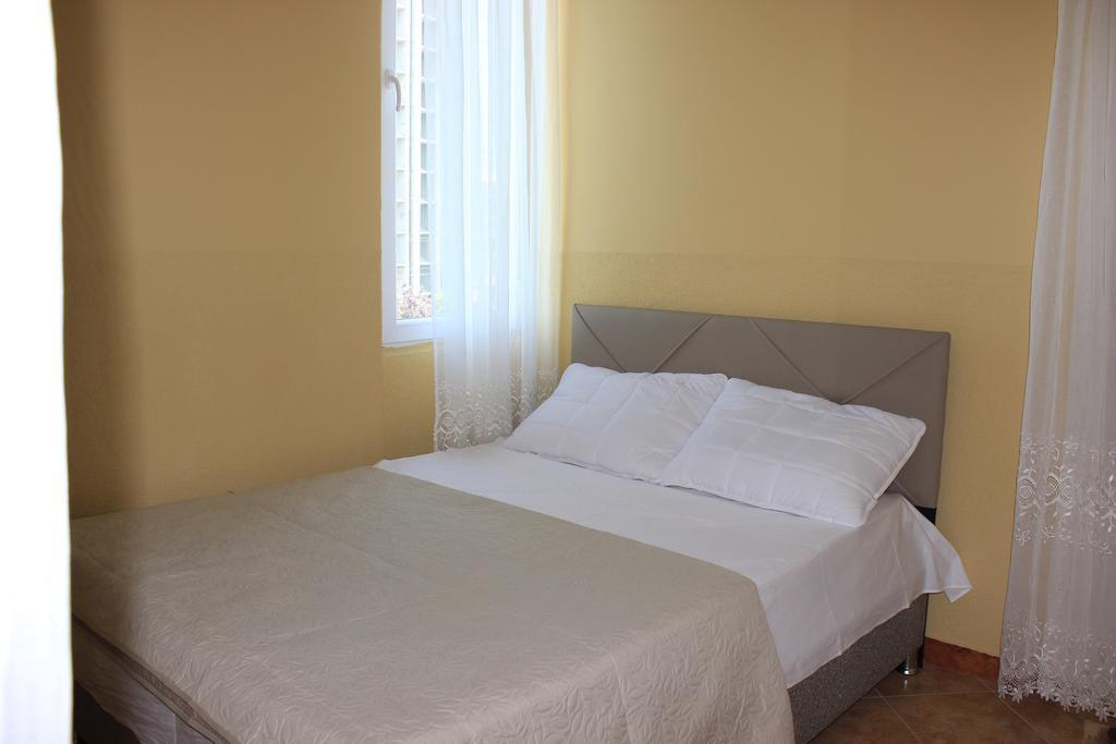 Kvariati Grand Guest House Gonio Bagian luar foto