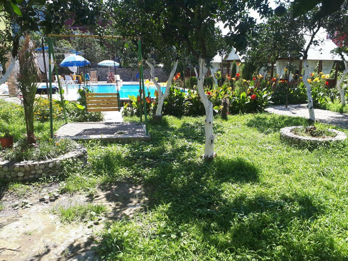 Kvariati Grand Guest House Gonio Bagian luar foto