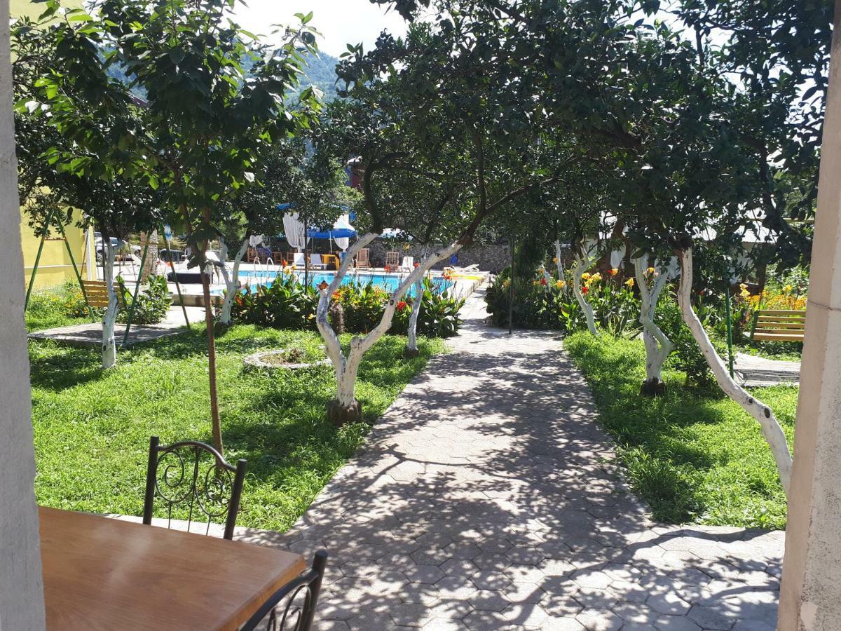 Kvariati Grand Guest House Gonio Bagian luar foto